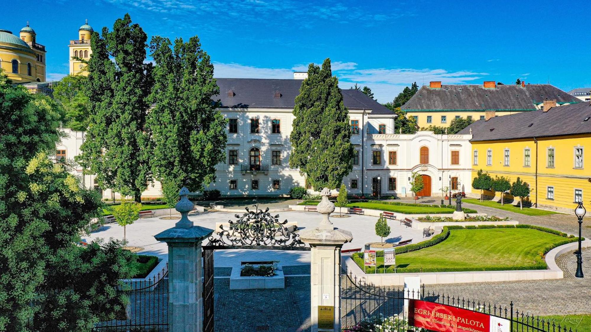 Eger Tower View Apartment Kültér fotó